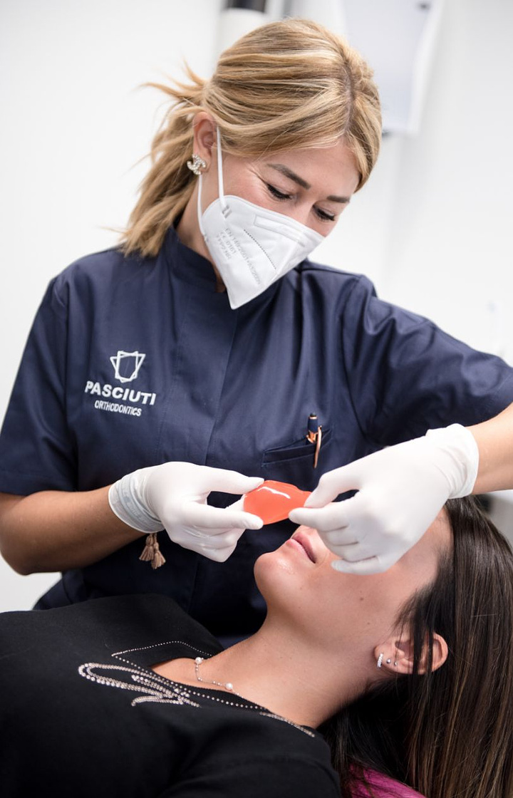 Pasciuti Orthodontics | Pulizia denti