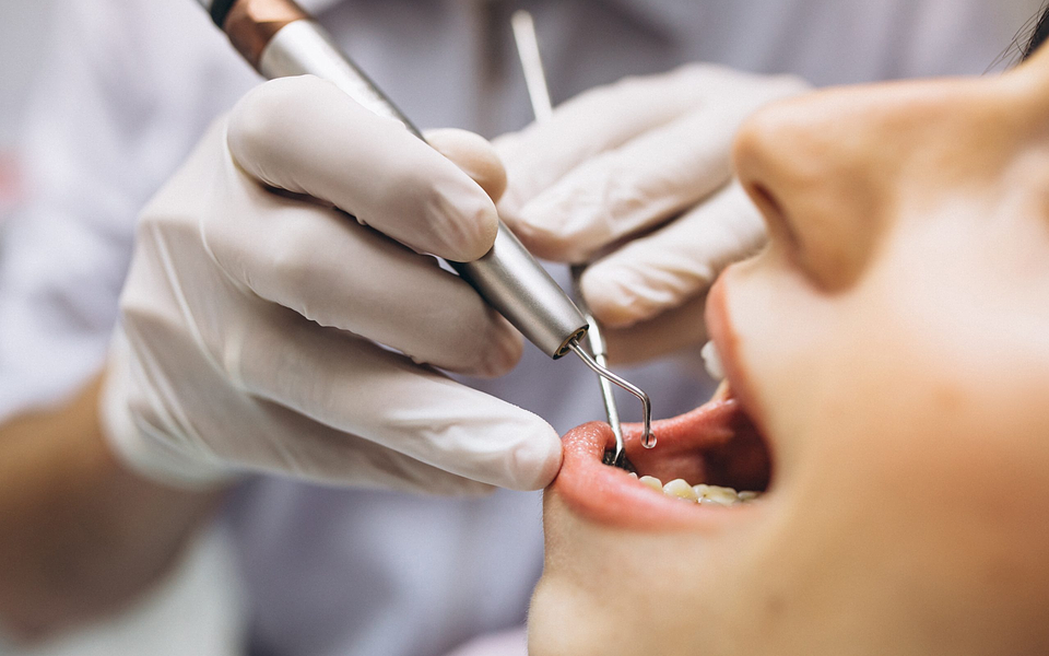 Che differenza c'è tra odontoiatria e ortodonzia?